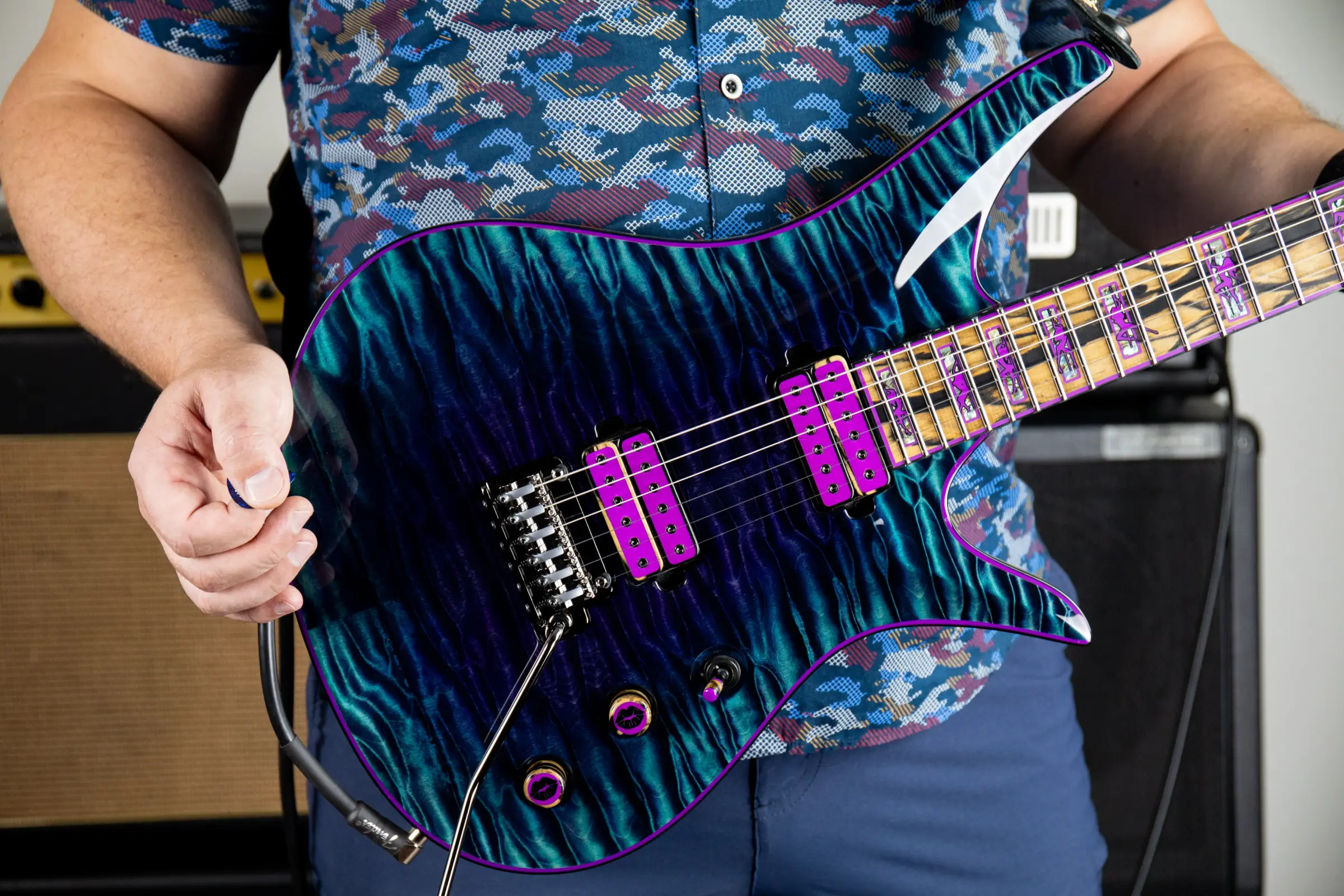 ViK ILLUMINAUGHTY Duality TR6 with Celestial Aura Glow finish